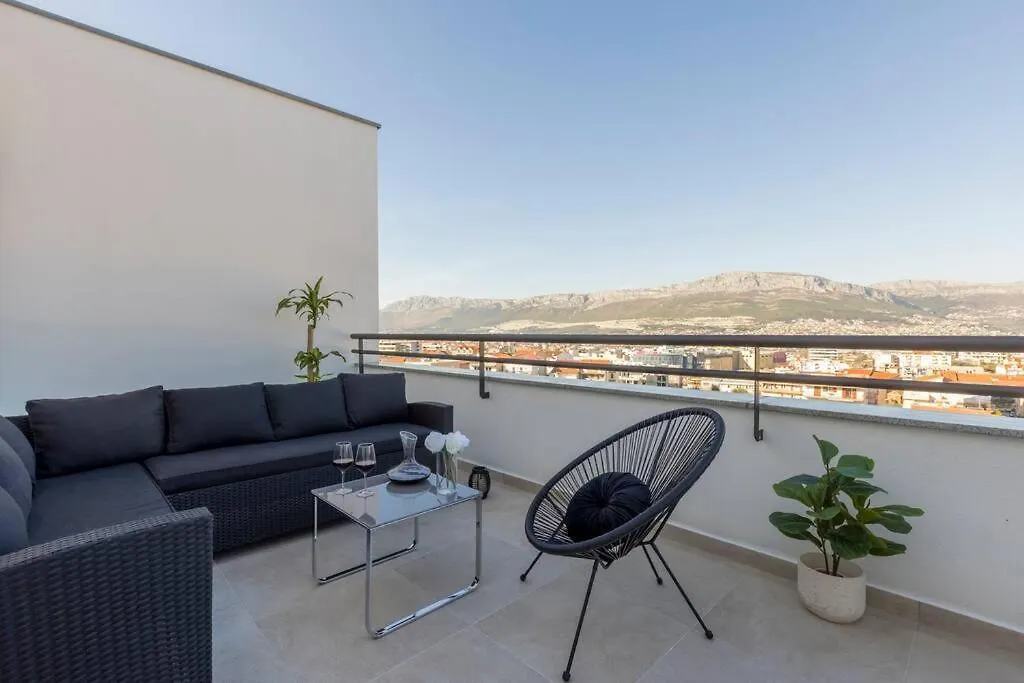 Luxury Rooftop Apartment Zalato Split