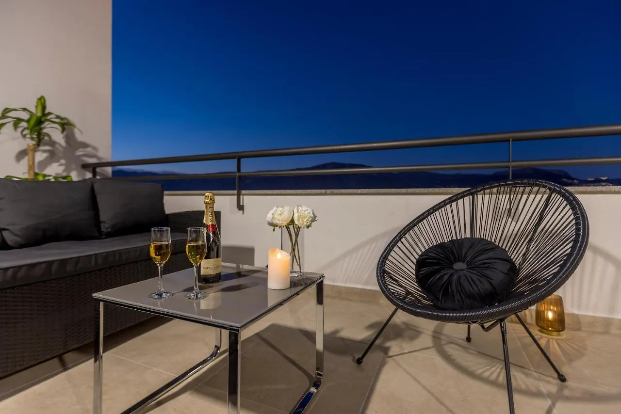 Luxury Rooftop Apartment Zalato Split