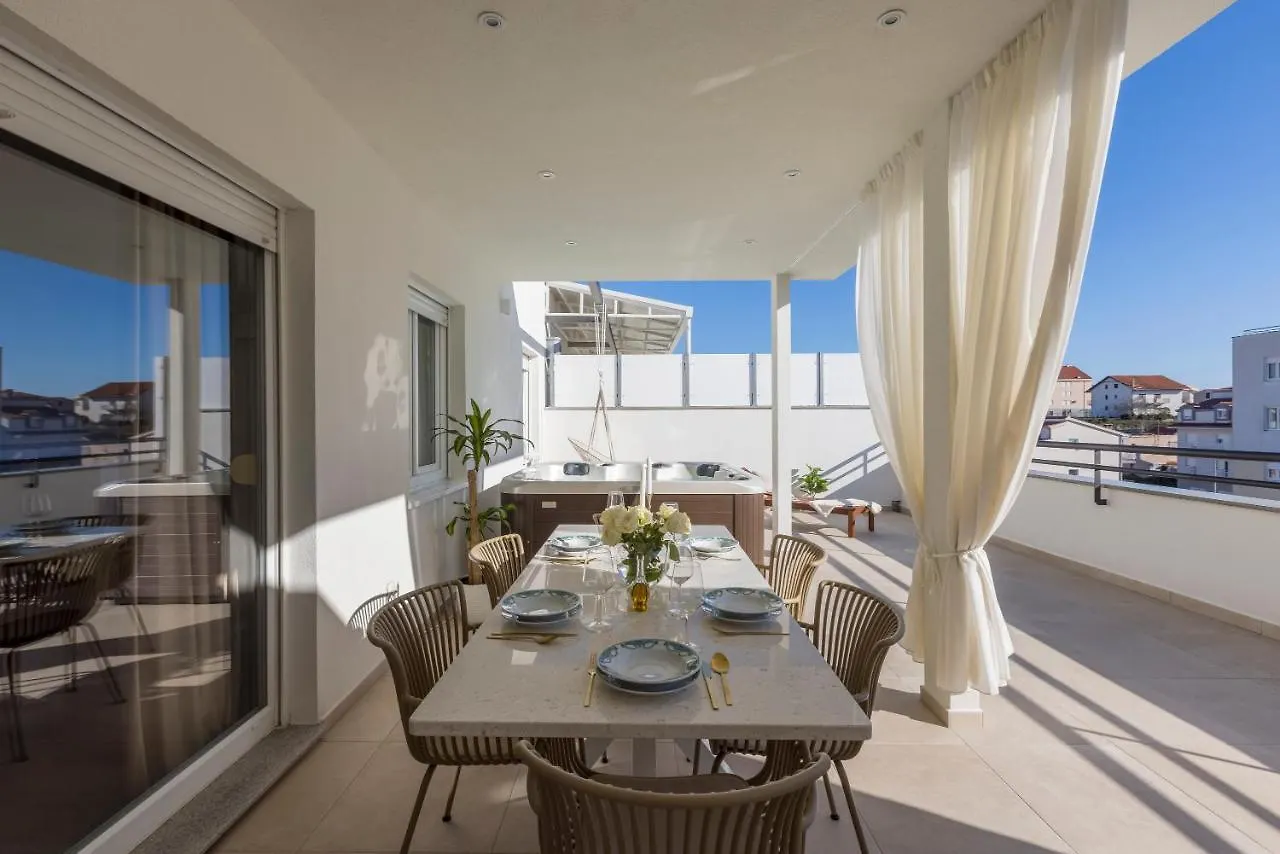 Luxury Rooftop Apartment Zalato Split